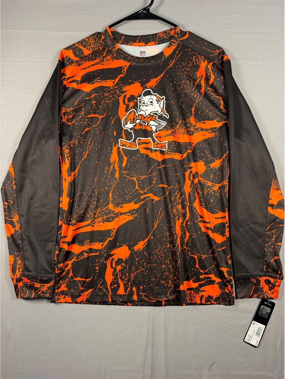 NFL Cleveland Browns Men's Large Long Sleeve Performance Shirt with Vintage Elf